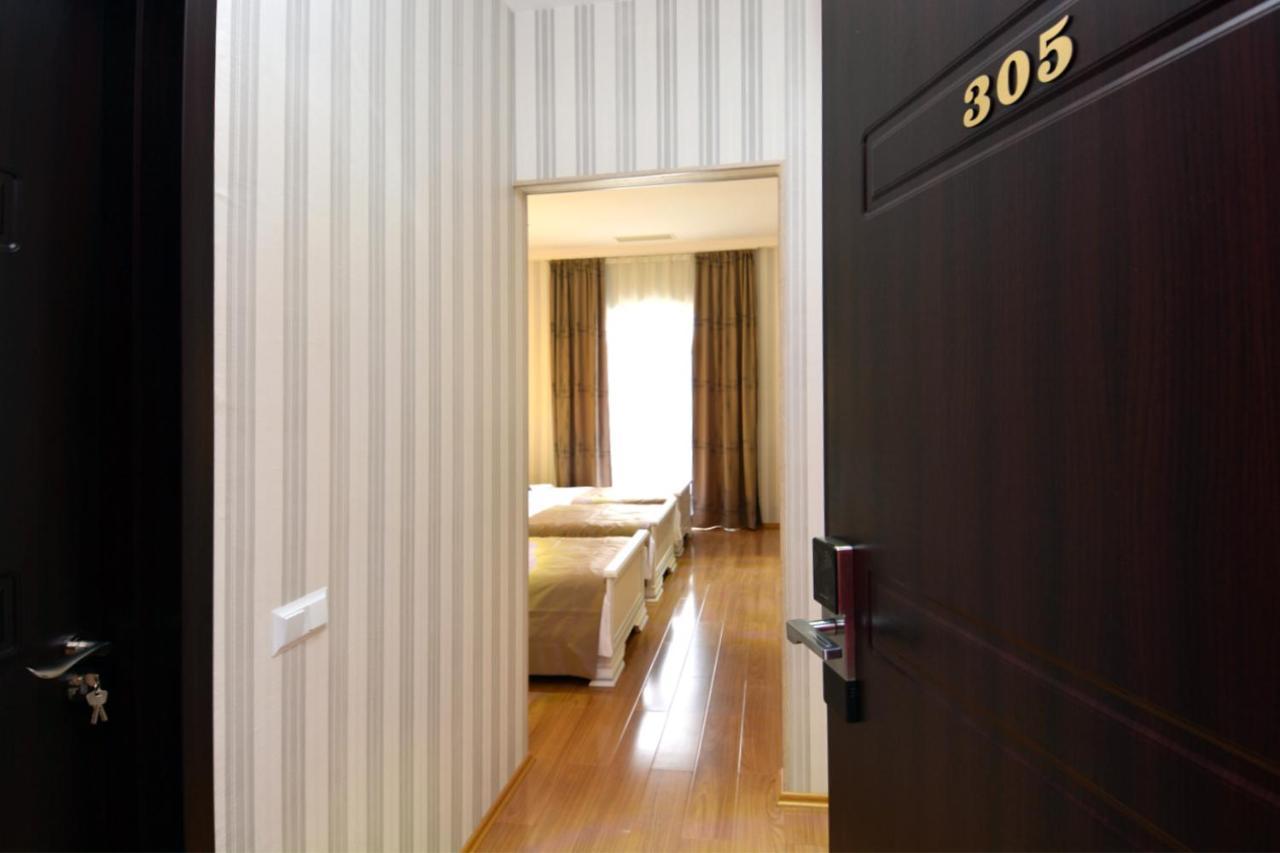 Granada Hotel And Restaurant Τυφλίδα Εξωτερικό φωτογραφία