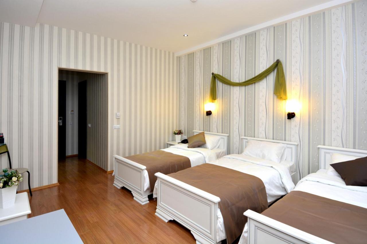 Granada Hotel And Restaurant Τυφλίδα Εξωτερικό φωτογραφία